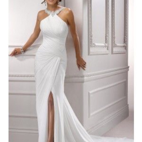 White evening gown - Picture 1 of 8